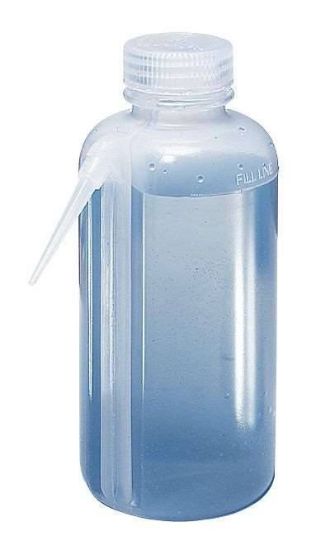 Cole-Parmer Essentials Wash Bottle, Integrated Spout, 750ml (24oz); 4/PK_1091946