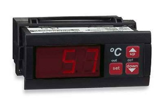 Dwyer Temperature Controller Thermistor TS2-020, 230V, -10°C to 55°C, ±1°C Accuracy, 1° resolution, Relay: SPDT, 3 digit red LED display_1184350