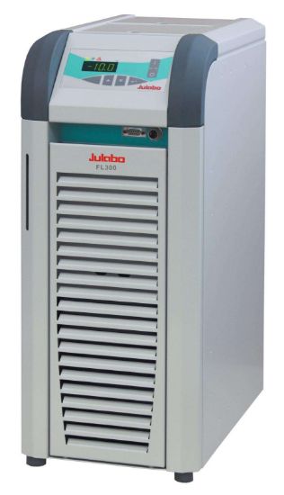 Julabo, Recirculating Coolers for installation below a lab bench, FL300, -20 to +40°C, ±0.5°C, 15 l/min, 0.35 bar, 25 x 50 x 60 cm_1665634