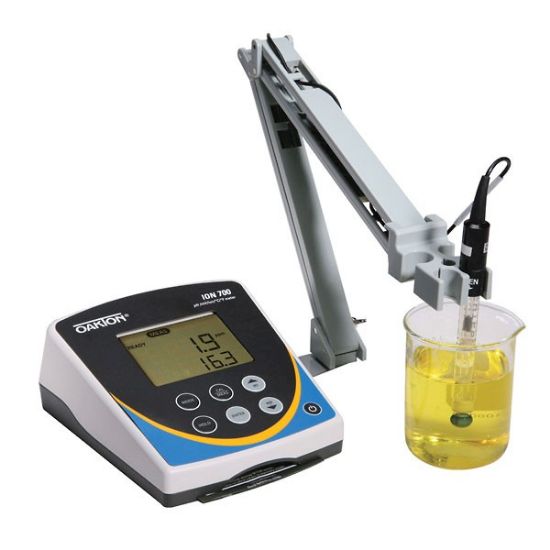 Cole-Parmer Oakton pH/Ion 700 Benchtop Meter with Electrode Stand ...