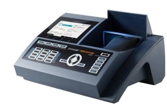 photoLab 7600 UV-VIS, Spectrophotometer (UV/VIS) reference beam for spectral and routine analysis in the range of 190 - 1100 nm from water to wine and science. With optical reagent-free measurement OptRF of COD, Nitrite and Nitrate, A_1885127