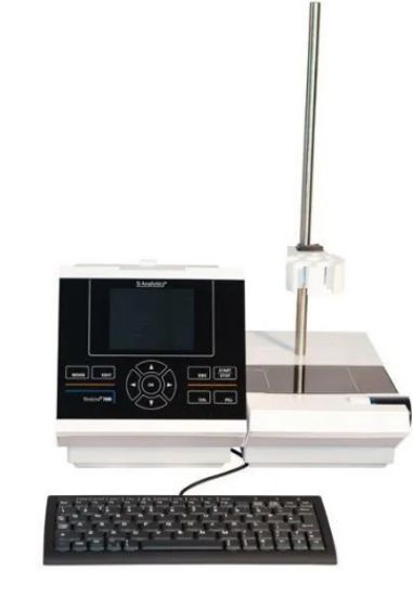 Piston burette TITRONIC® 500 with magnetic stirrer, TITRONIC® 500, Basic unit with magnetic stirrer TM 235, with stand rod and titration clamp Z 305, controller TZ 3880, power supply 100-240 V_1887480