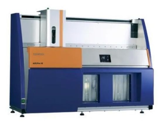 AVS® Pro III, Autosampling system, basic unit, with macro dosing unitSample Transfer, rinsing, filling and discharging of viscometers works automaticly. Depending on configuration 16 (100 ml bottles) or 56 (20 ml sample vials) can be used._1889102