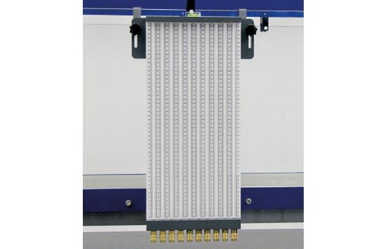 Ten tube manometers_1920398