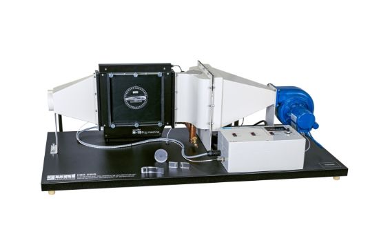 Wind tunnel for visualisation of streamlines_1920382