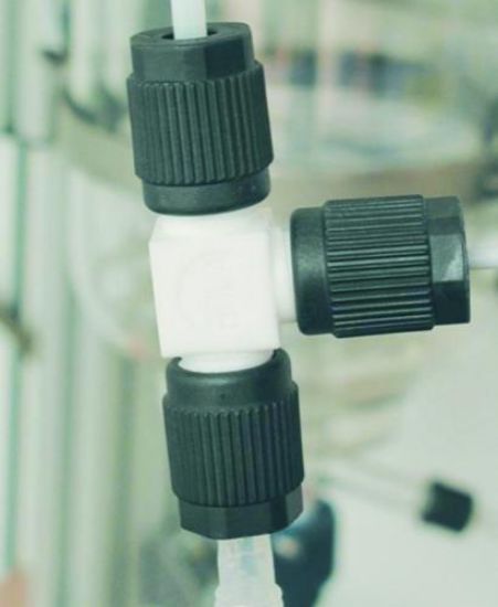 GL fittings, T-form, GL 18 PTFE, 10,5 mm_1552973