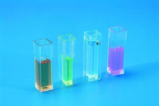 Semi micro cuvette 1,5 ml, PS pack of 100, low form_1555110