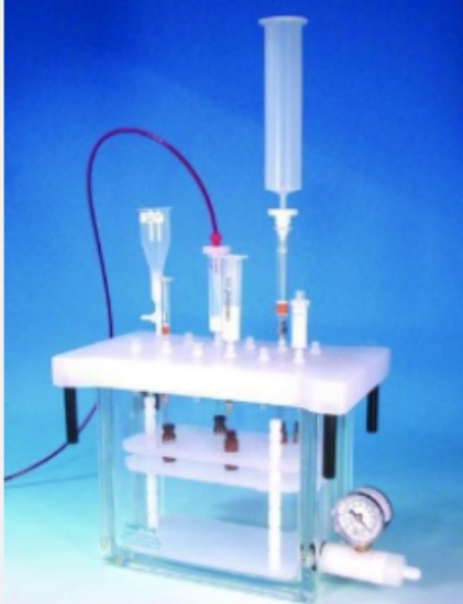 CHROMABOND Vacuum manifold complete for 12 positions Glass trough with lid, interchangeable PP needles_1599399