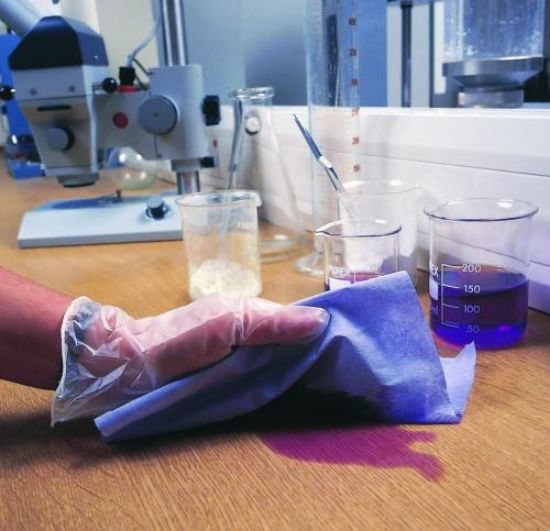 WYPALL® L20 Extra+ wipes 23.5x38 cm AIRFLEX, 2 x 25g/m², perforated, blue large roll à 500 wipes_1555285