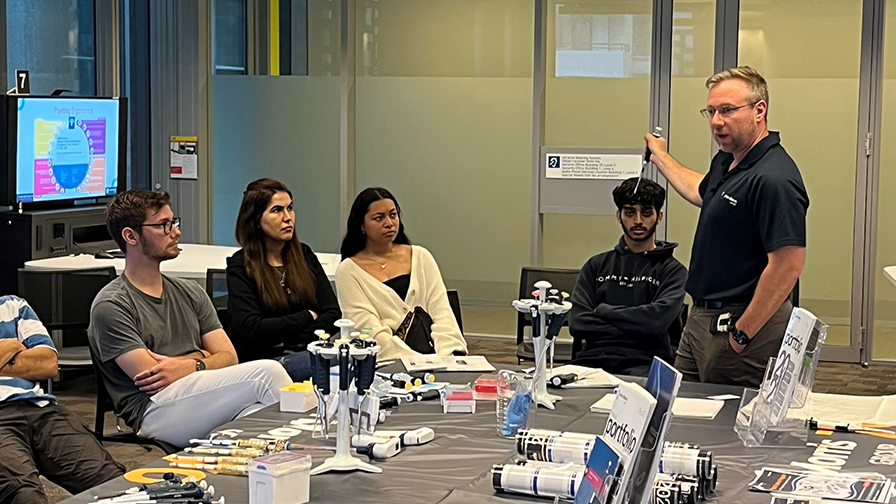 John Morris Group facilitated an insightful pipette workshop at the University of Technology Sydney. Led by Andre Wyzenbeek, this session focused on refining skills using quality laboratory products.