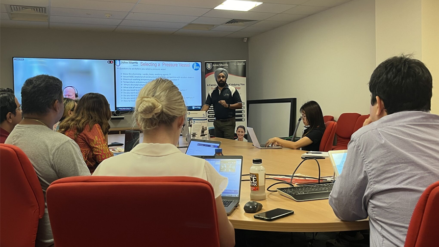 Product Manager, Kripal Singh, the session provided valuable insights and practical training to lab managers,