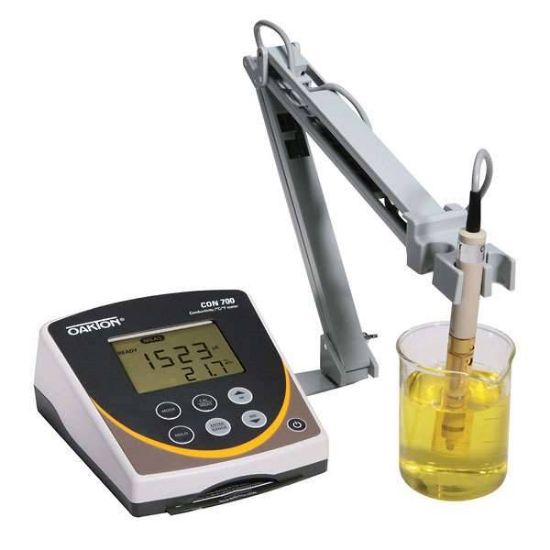 Cole Parmer 35411-00, Oakton EC 700 Benchtop Meter with Probe and Stand, CP Part 35411-00_2238090