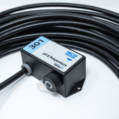 TIENet 301 pH and temperature sensor interface with 23 m long cable. Includes pH and temperature sensor (60-9004-126) with 7.6 m cable calibration buffers and electrode rinse solution._1274926