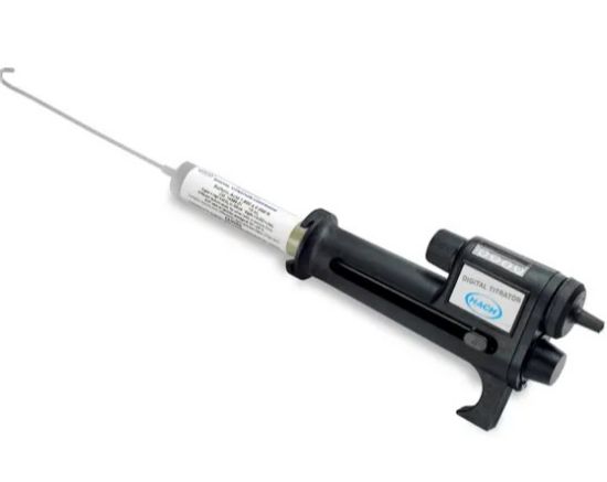 Digital Titrator, 0.00125 mL/digit, with plastic case, manual, and five straight delivery tubes_2263021