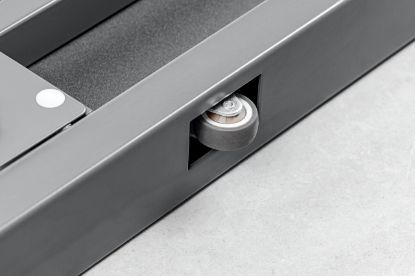 Kern Robust Integratable Wheelchair Platform Scale for Wireless Transfer of Weighing Data to EMR or EHR Systems, 300 kg, 100 g, 910×740 mm_1924505