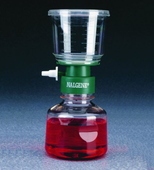 Filter Units, Cellulose Nitrate Membrane, sterileWhite, cellulose nitrate membrane. Colour code: green. Gamma-irradiated sterile. Highest throughput rate for water and aqueous solutions, low extractables content. Surfactant-free. Lot number_1496092