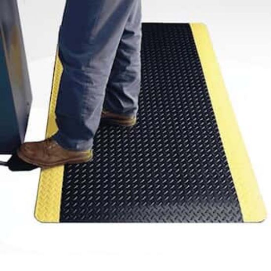 Wearwell Safety Mat, 2' x 3', Diamond Plate Black | John Morris Group ...