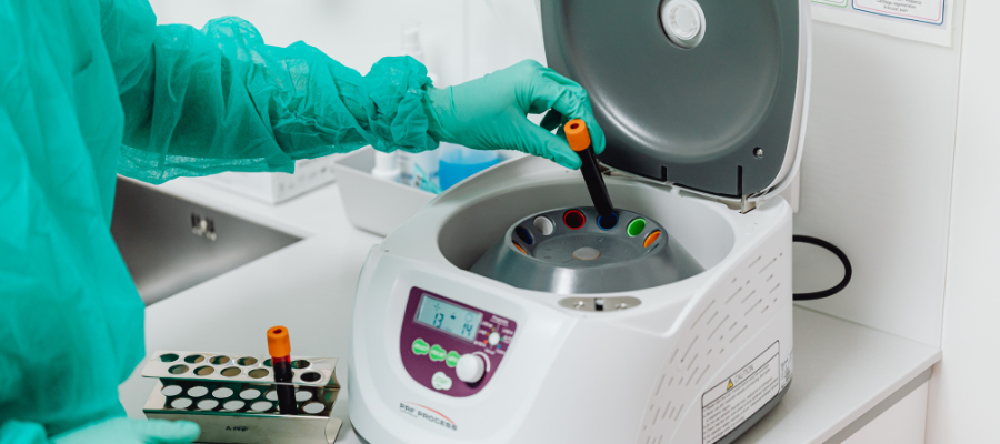 How to Choose the Right Centrifuge for Your Laboratory Needs