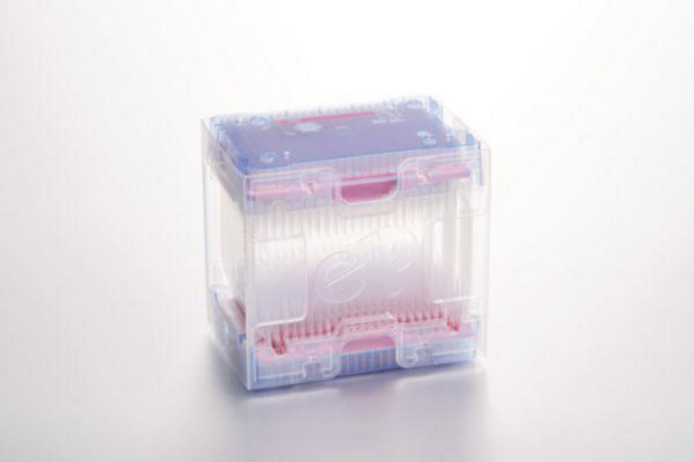 epT.I.P.S.® 384 Reloads, PCR clean, 0.1-20 µL 42 mm, light pink, colourless tips, 3,840 tips (10 trays × 384 tips)