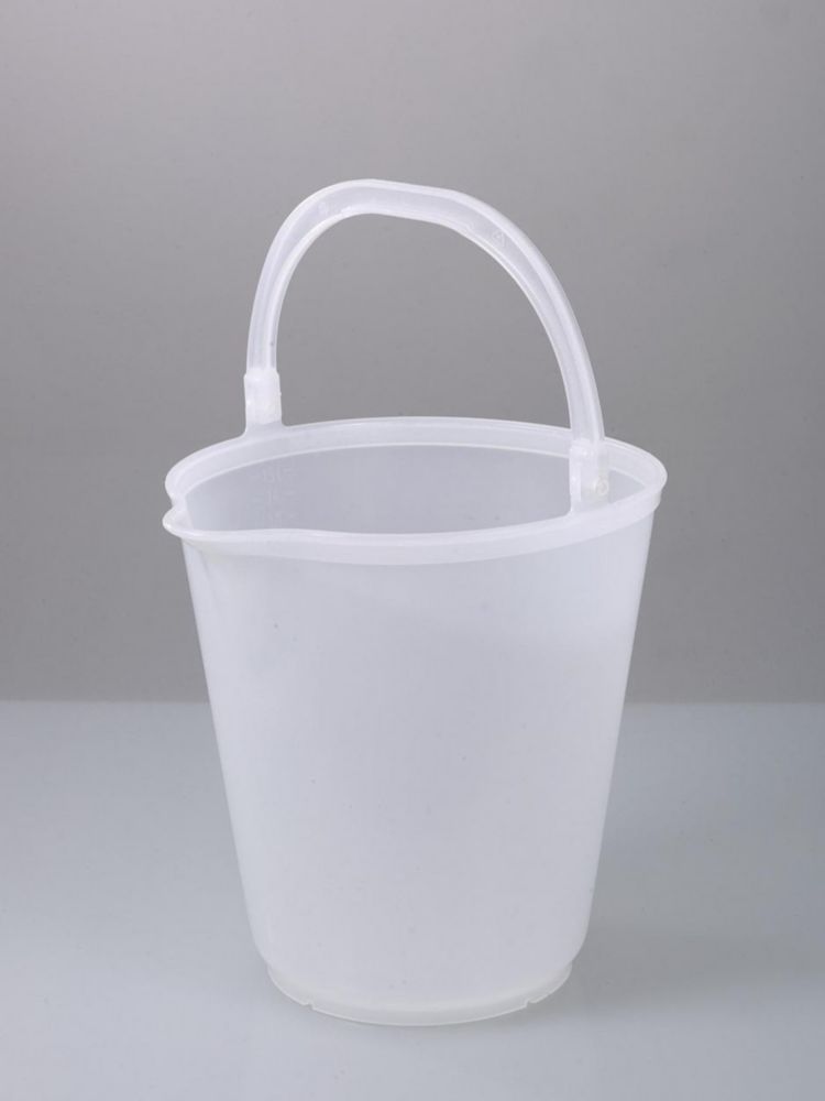 Bucket 15 ltr., PP transparent, with spout and scale